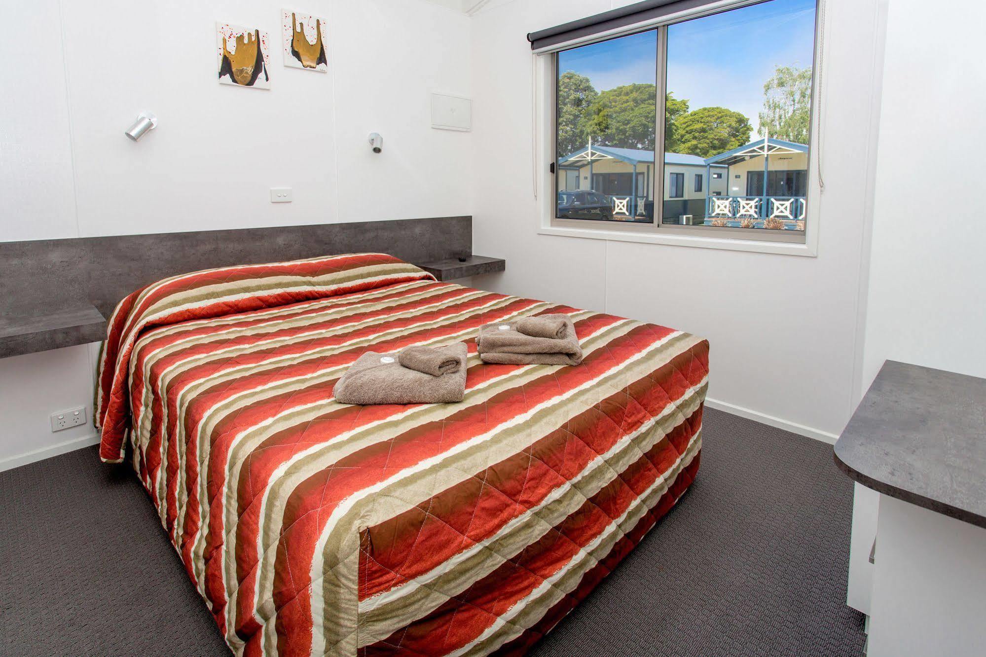 Big4 Whiters Holiday Village Lakes Entrance Extérieur photo
